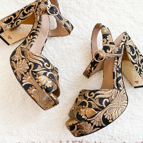 tory burch loretta platform sandal